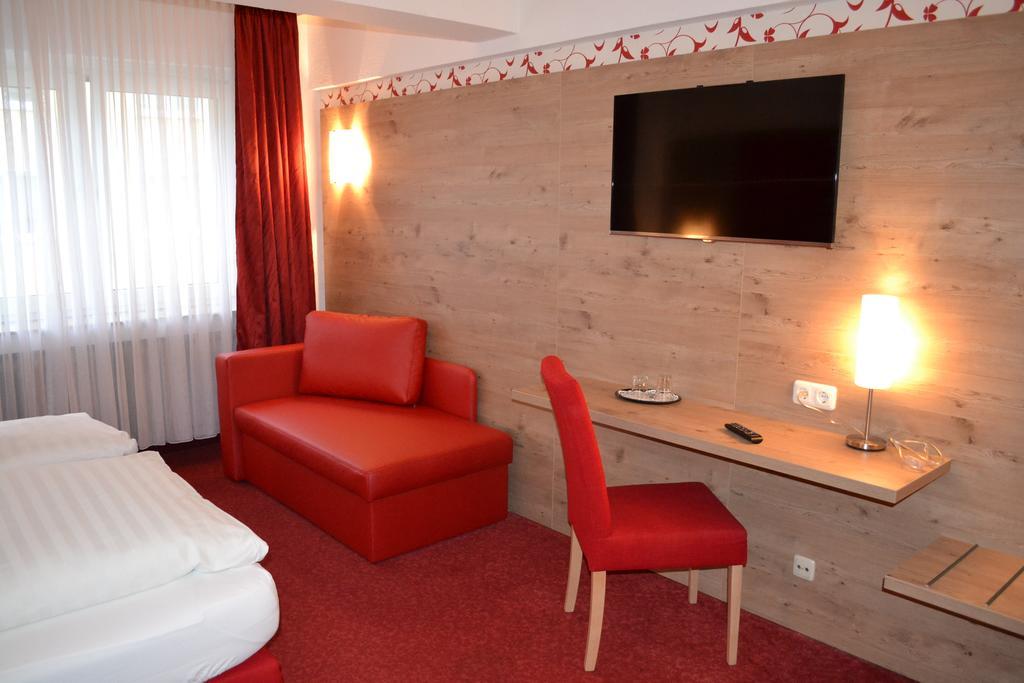 Hotel Minerva Garni Dusseldorf Exterior photo