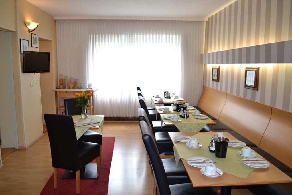 Hotel Minerva Garni Dusseldorf Exterior photo